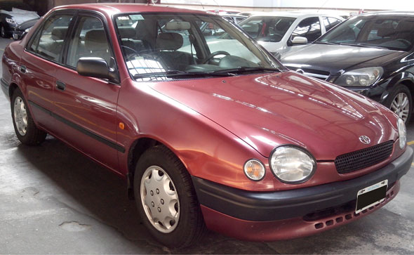 Toyota Corolla 1.6 XLI 1998 $ 115000 91402